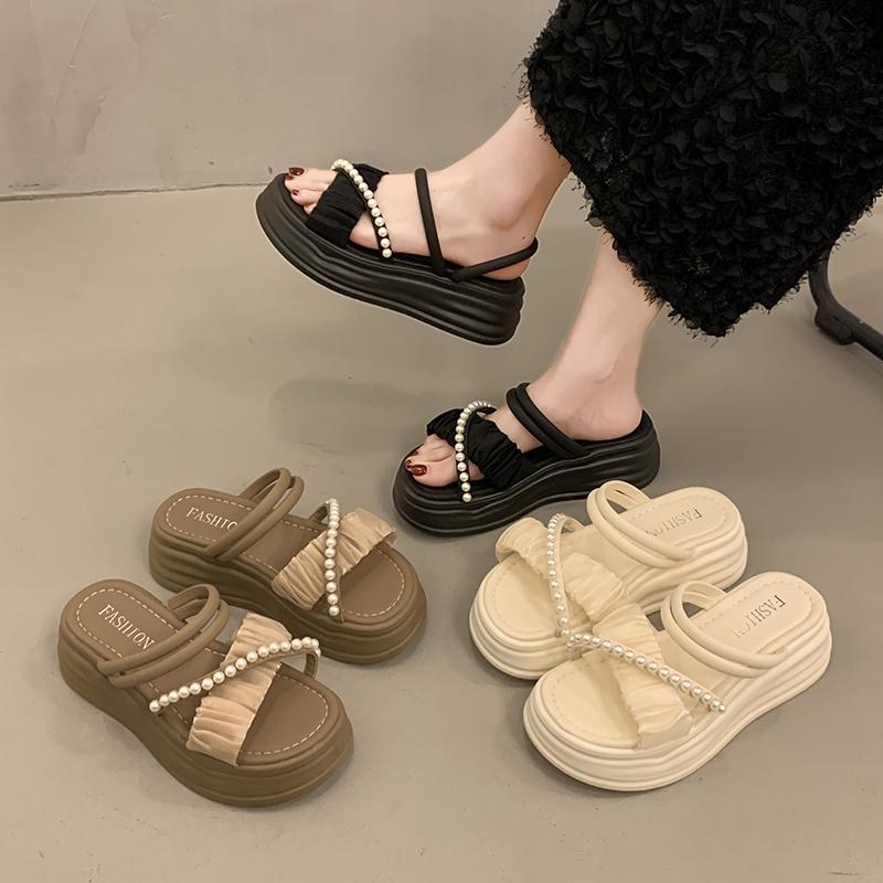 Fashion Rubber Slippers Female Shoes Platform Slides String Bead 2025 Scandals House Slippers Platform Shoes Slipers Women Slides String