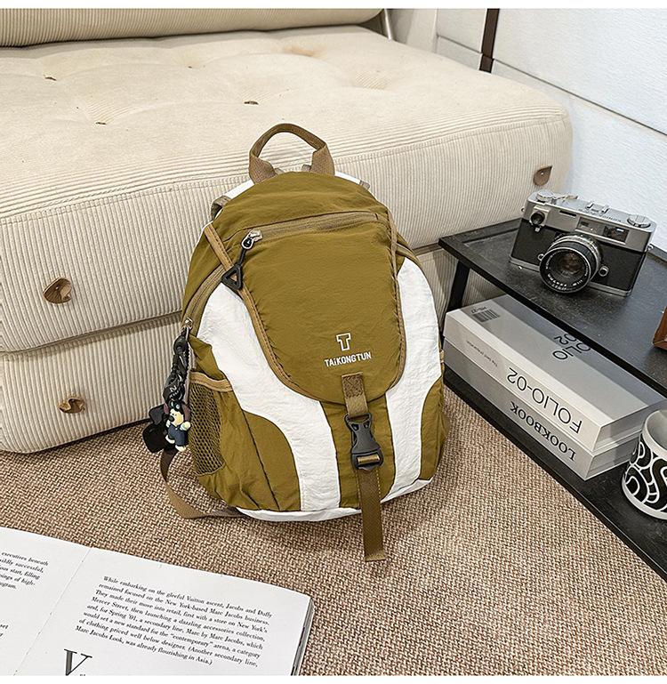 Schoolbag1011 new outdoor daily travel small backpack children go out travel mountaineering girls spring outing travel backpack