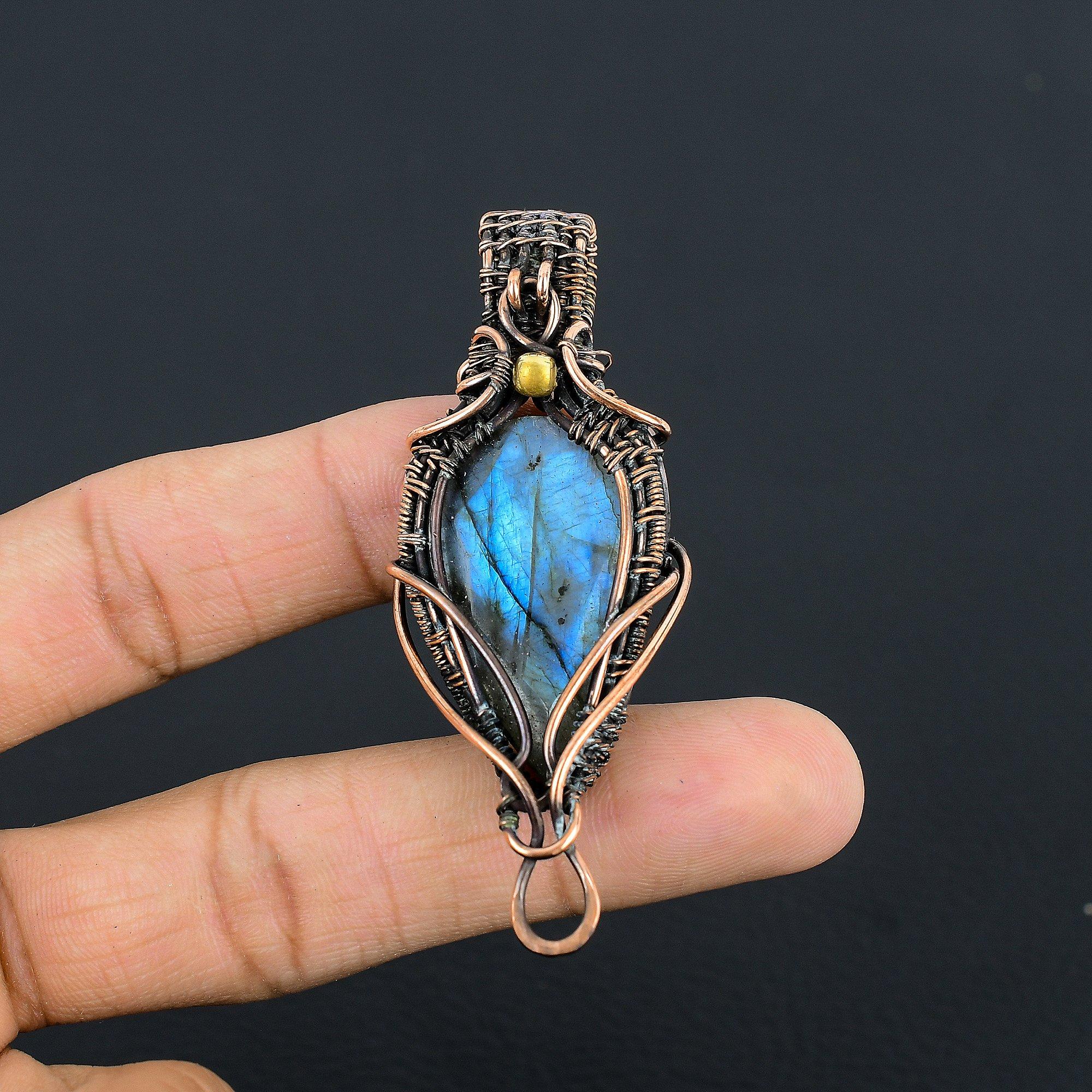 

Подвеска из лабрадорита, Подвеска ручной работы, обернутая медной проволокой 999 пробы, Антикварное украшение, Для подарка, Серебряное украшение 2.55 Inches