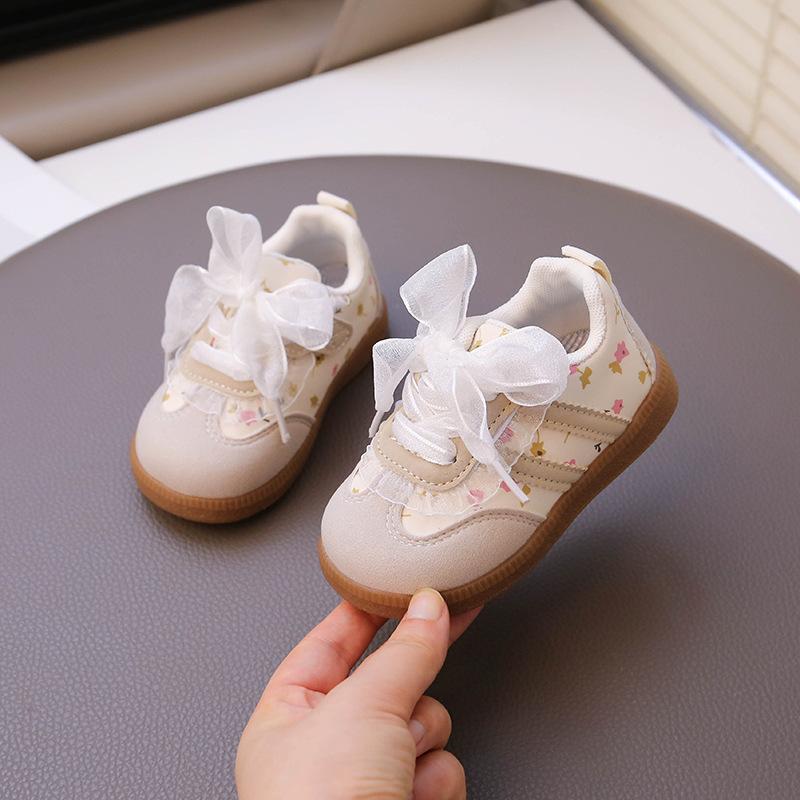 Baby girl lace German training shoes autumn new girls versatile Forrest Gump shoes leather casual board shoes sports shoes