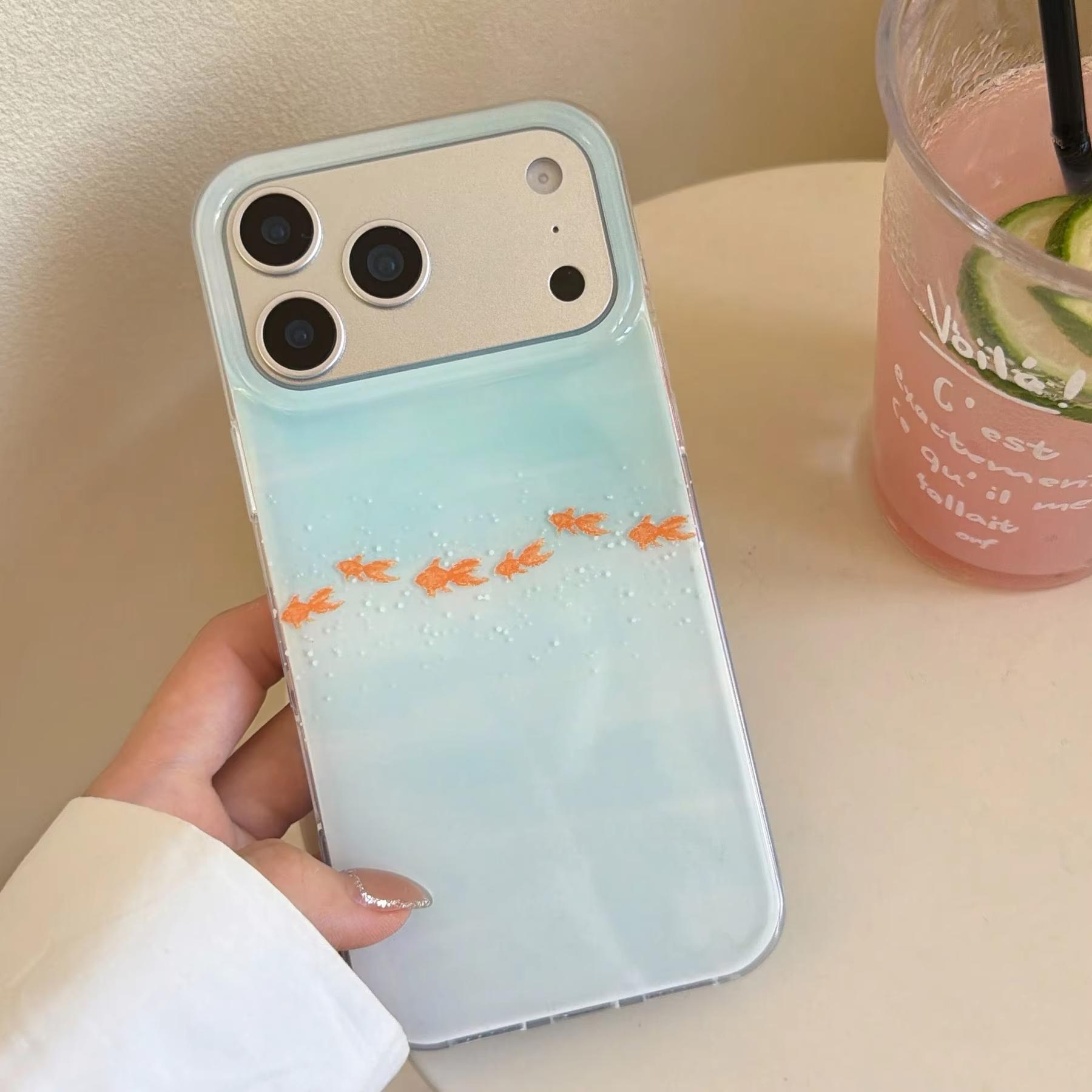

Simplicity INS Swimming Goldfish Phone Case For iPhone 17 Air 16 Pro Max 15 14 Plus 13 12 11 Pro Shockproof Silicone Back Cover iPhone 13 Pro Max