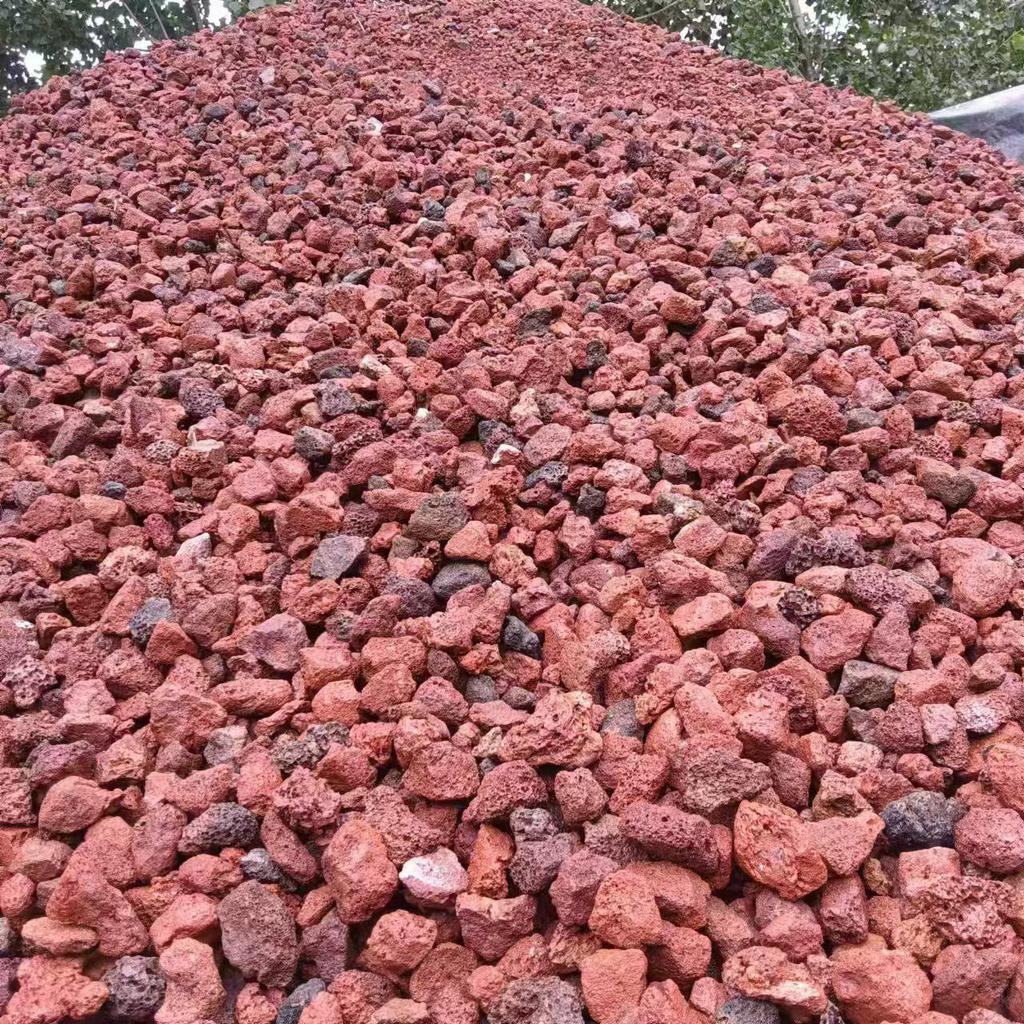 Lightweight Pumice Volcanic Rock Filter for Water Treatment and Garden Landscaping.