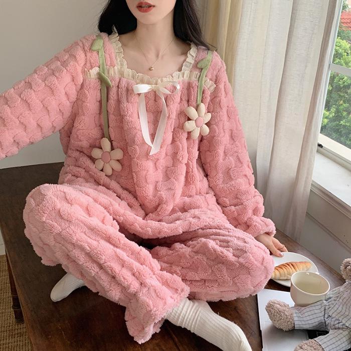 Women's Princess Style Coral Velvet Pajamas - Autumn Lace, Thick & Warm Home Suit