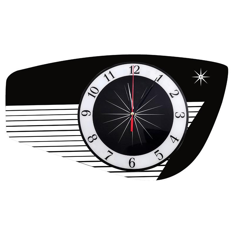 Nordic Wall Clock - Simple Creative Living Room Decor, Retro Light Luxury Hanging Clock for Home