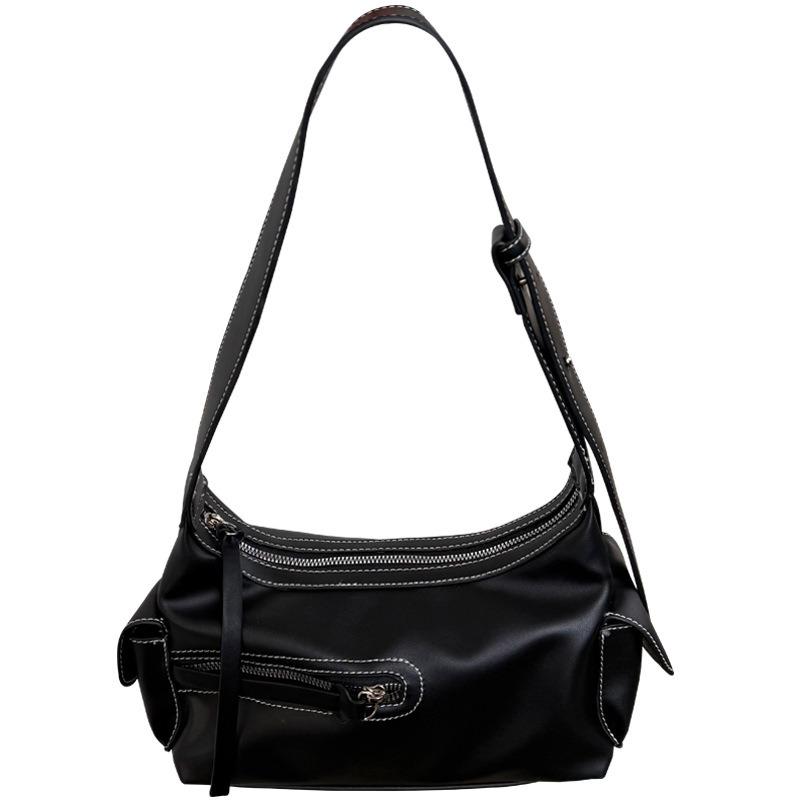 A Cool and Stylish Motorcycle Underarm Bag with A Single Shoulder and A Retro Hand-held Small Bag