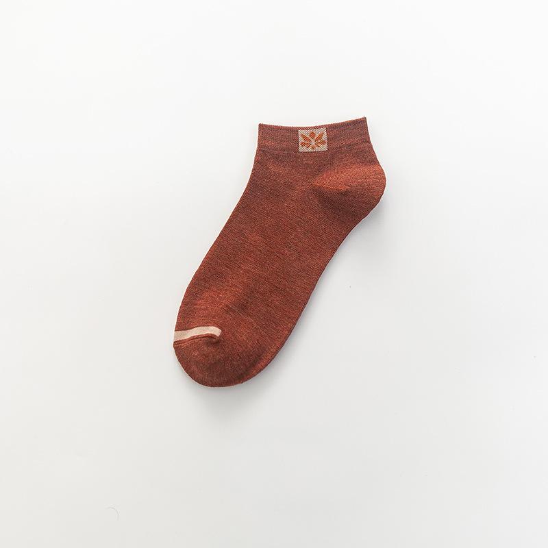 

Тонкие мужские носки для весны и лета модные и универсальные. Короткие носки с низким вырезом и студенческие спортивные влагопоглощающие и дышащие короткие носки 1 pair