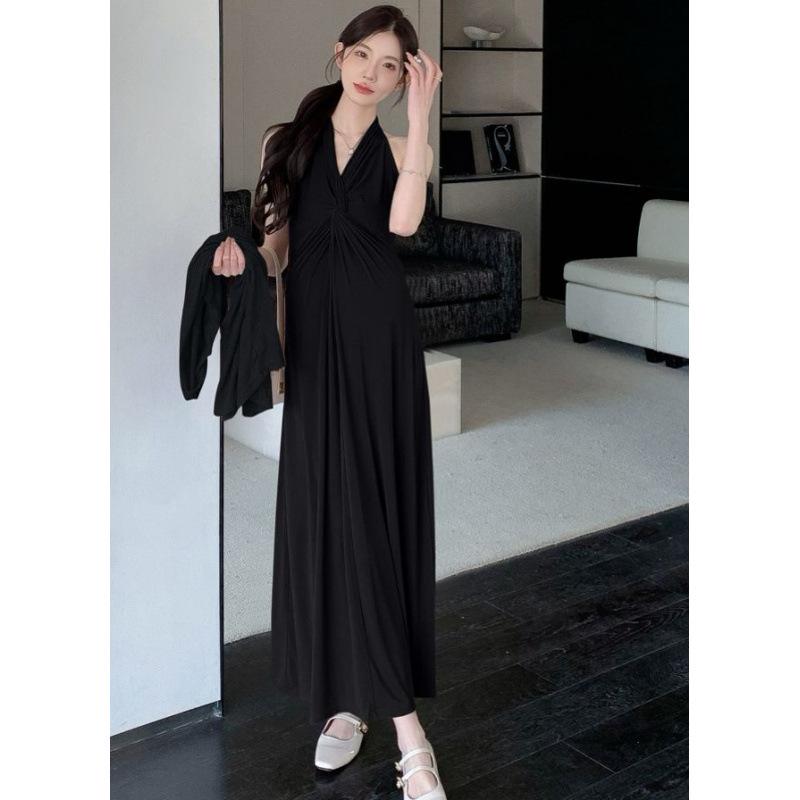 Maternity Dress Set: Spring/Summer 2026 Halter Neck Sun Protection & Slimming Design