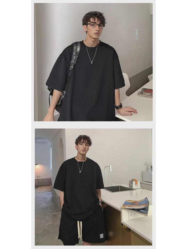 Hong Kong Style Waffle Men's Short-Sleeved Sports Casual Set: Loose T-Shirt and Trendy Shorts 2023.
