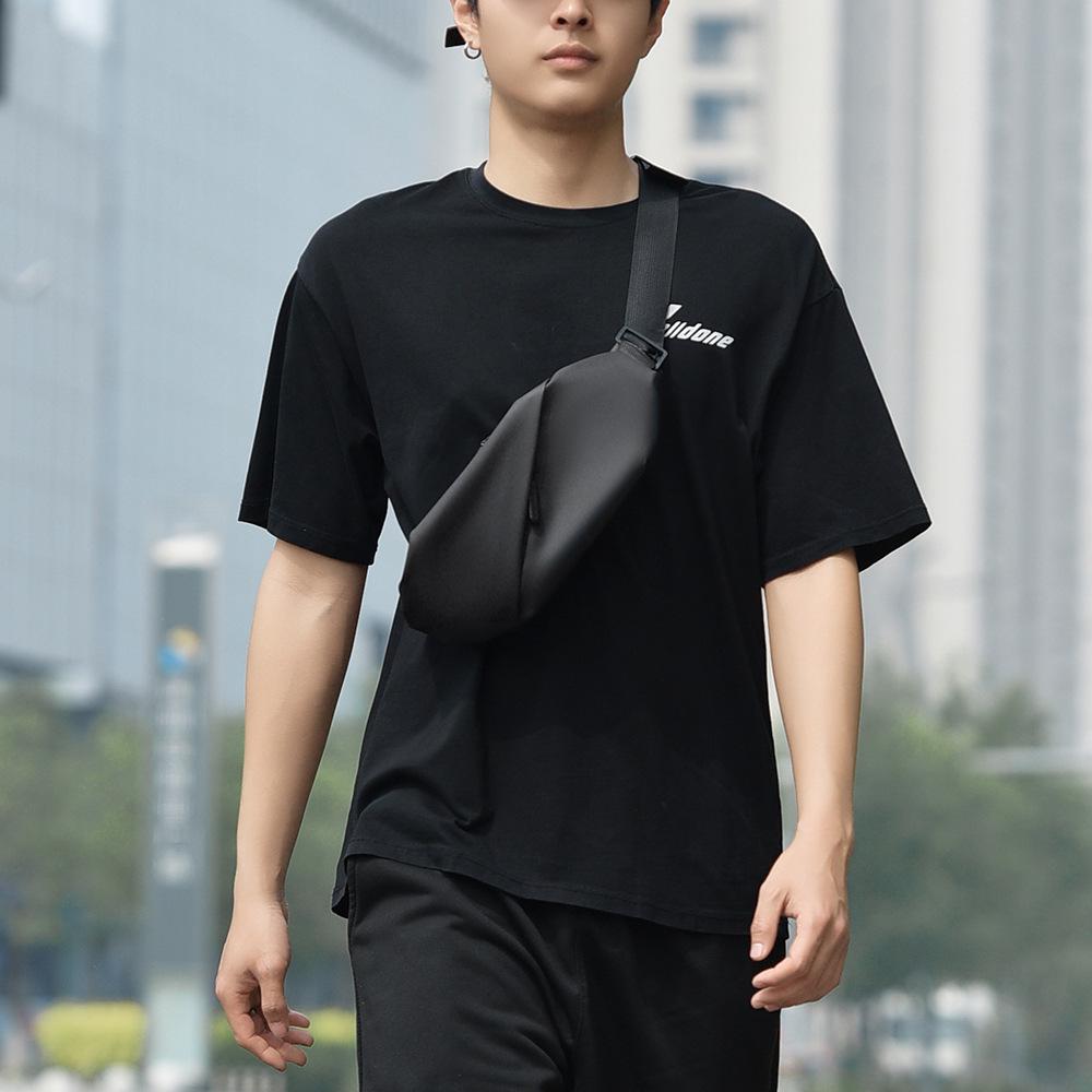 Men's Versatile Crossbody Chest Bag - Functional, Fashionable, Casual Commuter Waist Bag