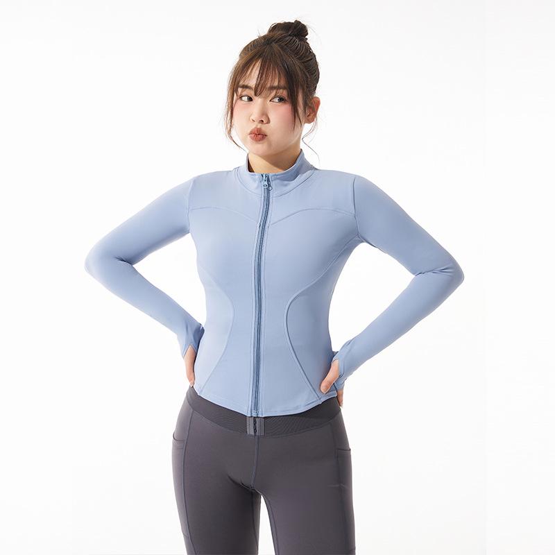 

«Женская спортивная куртка облегающего кроя больших размеров – топ с длинными рукавами для йоги, бега и фитнеса на весну и лето» L (110-125 lbs)