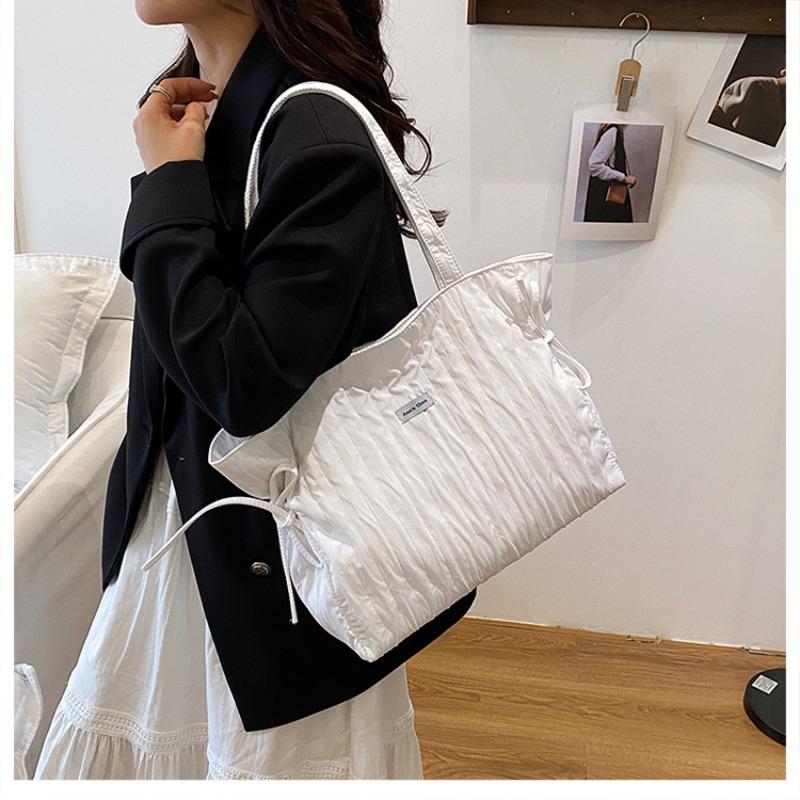 Large Capacity Tote Bag for Casual Commuting, Stylish and Elegant, with Pleated Drawstring Shoulder Strap.