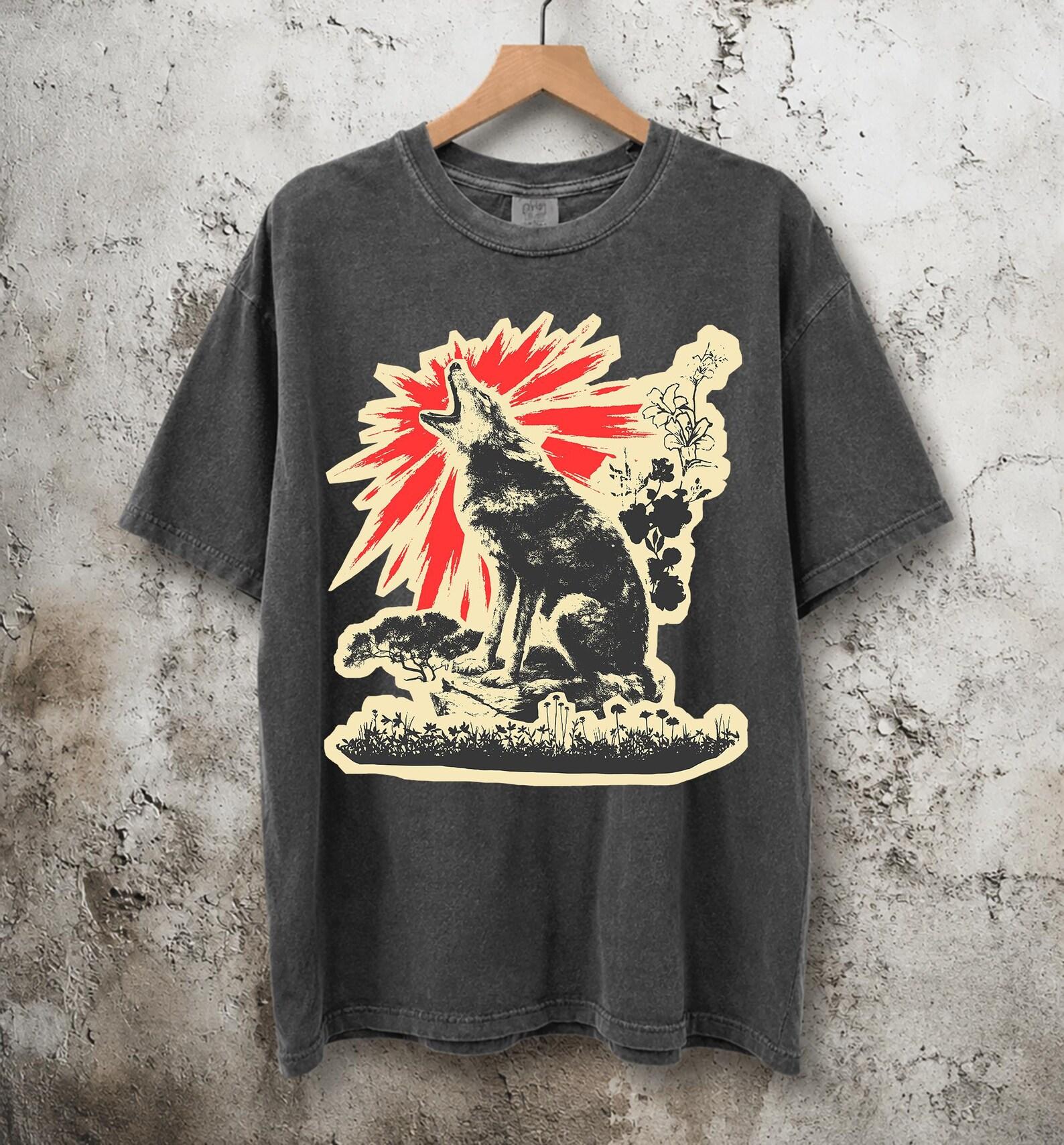 Comfort Colors Coyote T-Shirt, Linocut Wolf Graphic Tee, Retro Nature Shirt XL