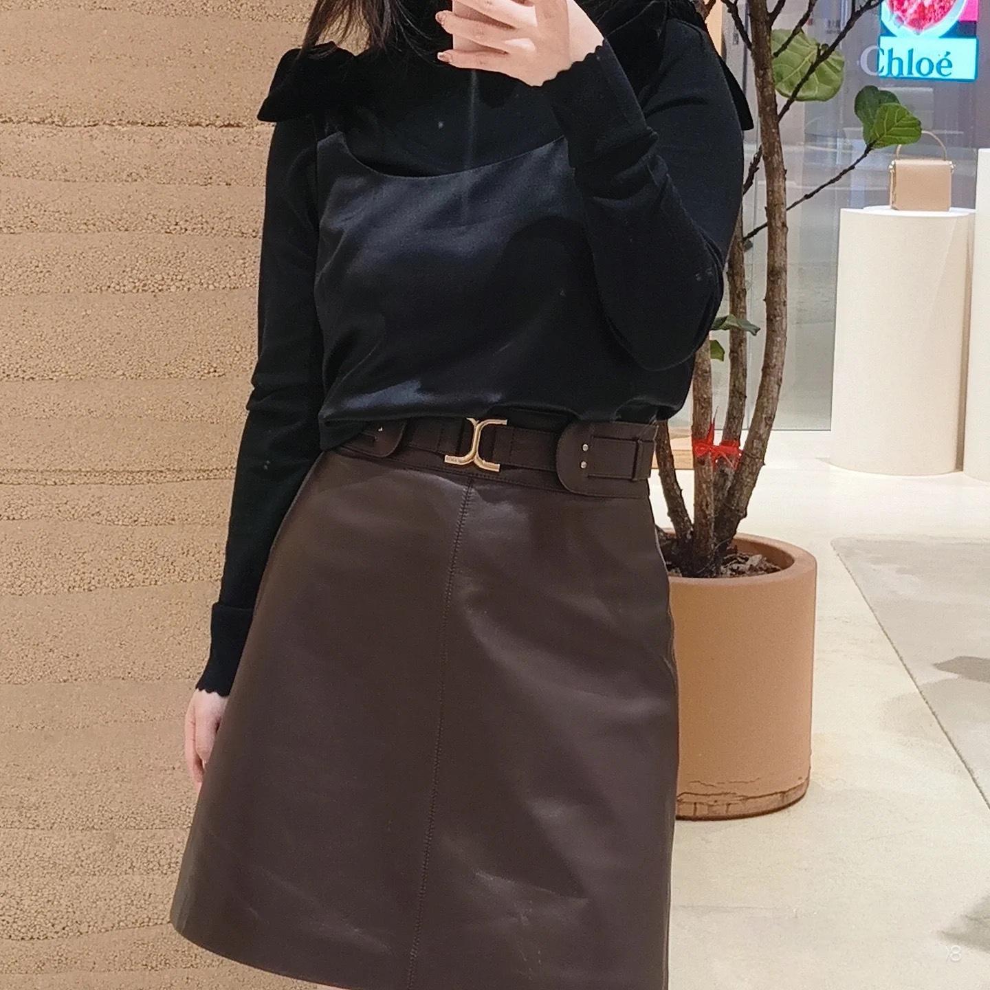 

Women s High-Waist Melanoid Brown Leather A-line Skirt - Versatile, Slimming, Hip-Hugging, Short for Spring L