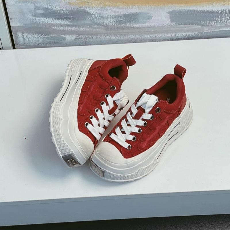 

Нишевый дизайн осень новые маленькие белые туфли женские на платформе с увеличением высоты повседневные кеды универсальная спортивная одинарная обувь тренд 40 красный