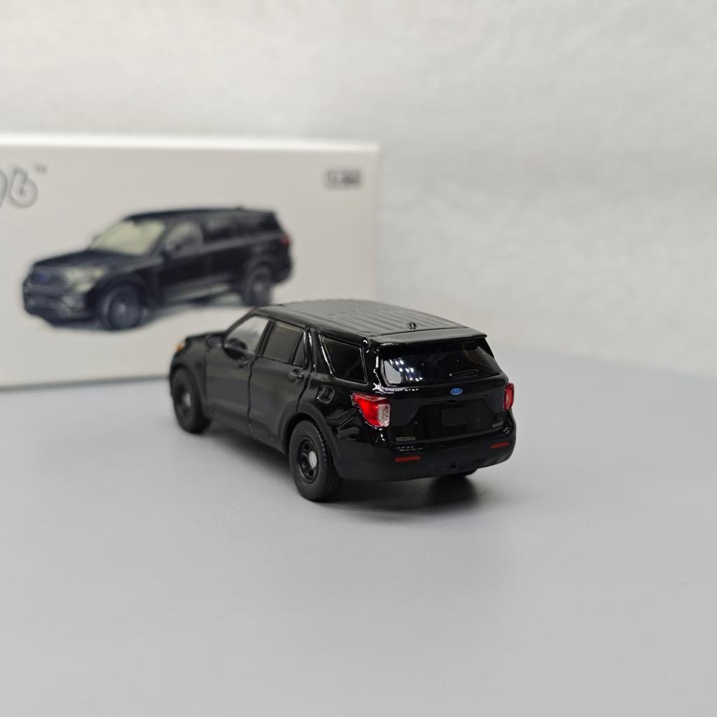 1:64 Explorer SUV Simulation Alloy Mini Car Model Hobby of Collecting Toys Gifts