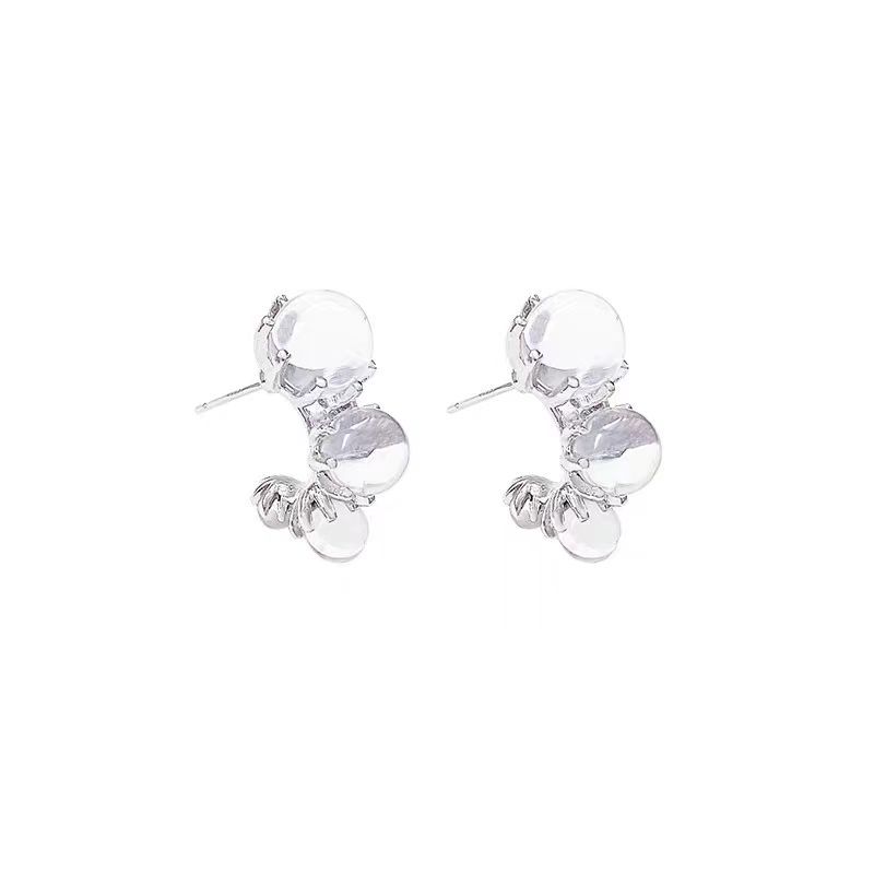 Light Luxury High-end Feeling Ice Transparent Beaded Design Feeling Earrings Niche Stud Earrings Women's Simple Temperament Cold Wind Versatile 