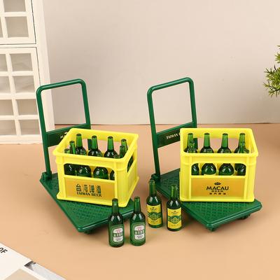1/12 Simulazione della casa delle bambole Carrelli della birra Giocattoli Mini modello di birra Decorazione della casa delle bambole