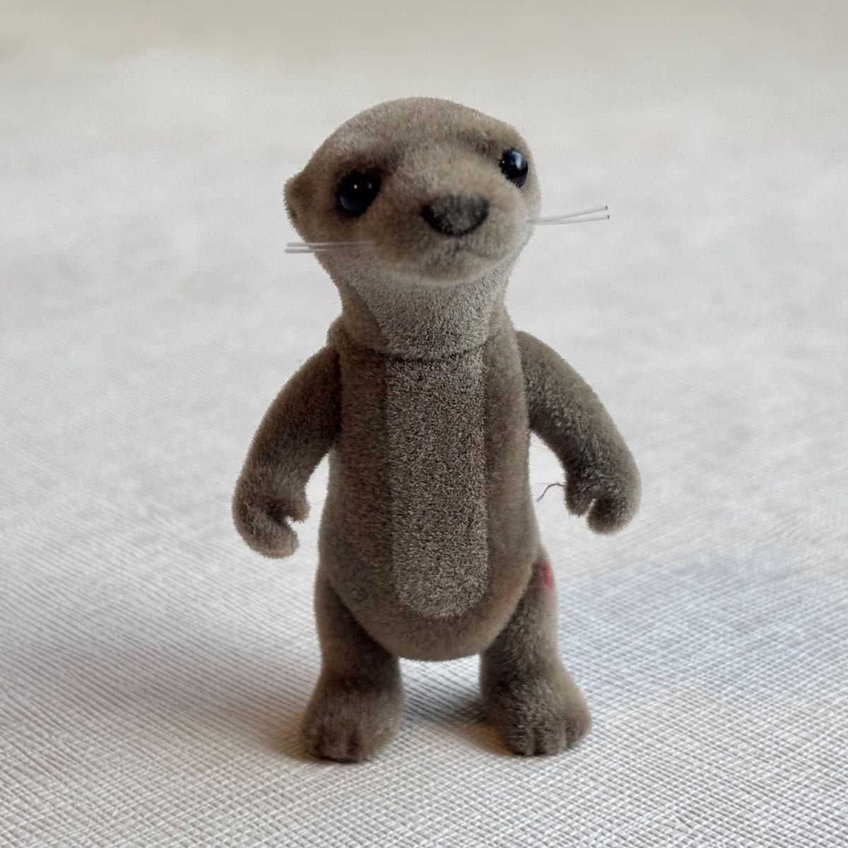 Used Sylvanian Families Overseas Edition Otter Boy (Otter Girl) Otter Family UK Out of Print Rare Rare