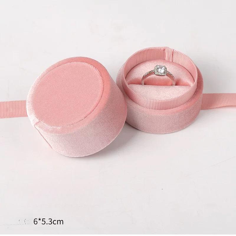 Wenwi Custom Logo Luxury Velvet Round Jewelry Gift Box with Ribbon for Wedding & Engagement Jewellery Storage Diameter 6 * high 5.3 cm&Velvet&Velvet