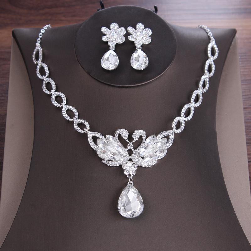 

Korean Rhinestone Crystal Necklace & Earrings Set for Brides White [Stud]
