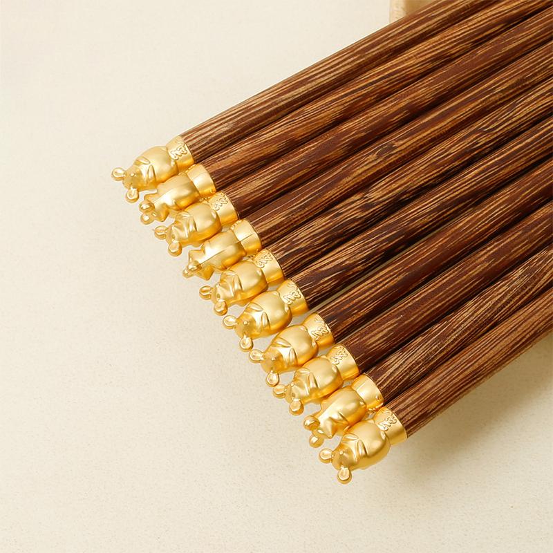 Čínský zvěrokruh Dřevěné jídelní hůlky Kawaii Sushi Pár Krásné a praktické Dřevěné nádobí