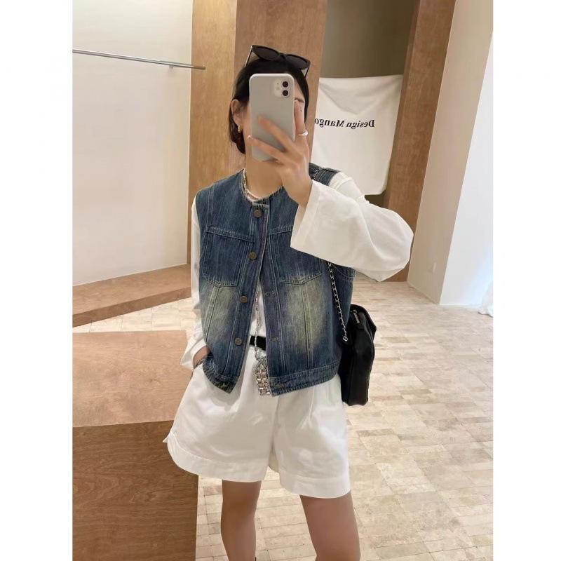 Stylish Chic Retro Denim Vest - Women s Distressed Short Sleeveless Jacket for Spring/Autumn Small