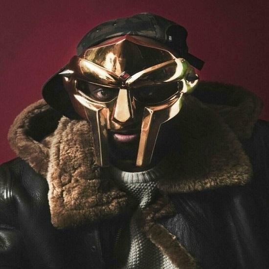 MF Doom Maske Gladiator Verrückter Bösewicht 18G Stahl Messing Gesichtsschutz Mittelalter Handgemacht Goldenes Finish