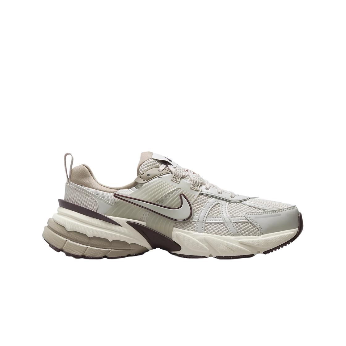 

Мужские кроссовки Nike V2K Run Light Orewood Brown Khaki FD0736-103