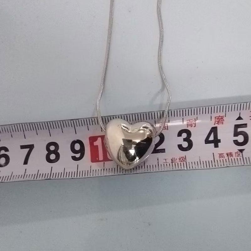 Love Heart Pendant Necklace For Women Men Personality Simple Design Thin Chain Choker Necklaces Jewelry