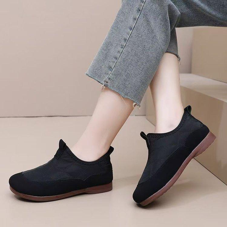 2025 Winter New Velvet Soft-soled Beanie Shoes Women's Fashion Warm Shoes Lazy One-pedal Casual Fluffy Cotton Shoes