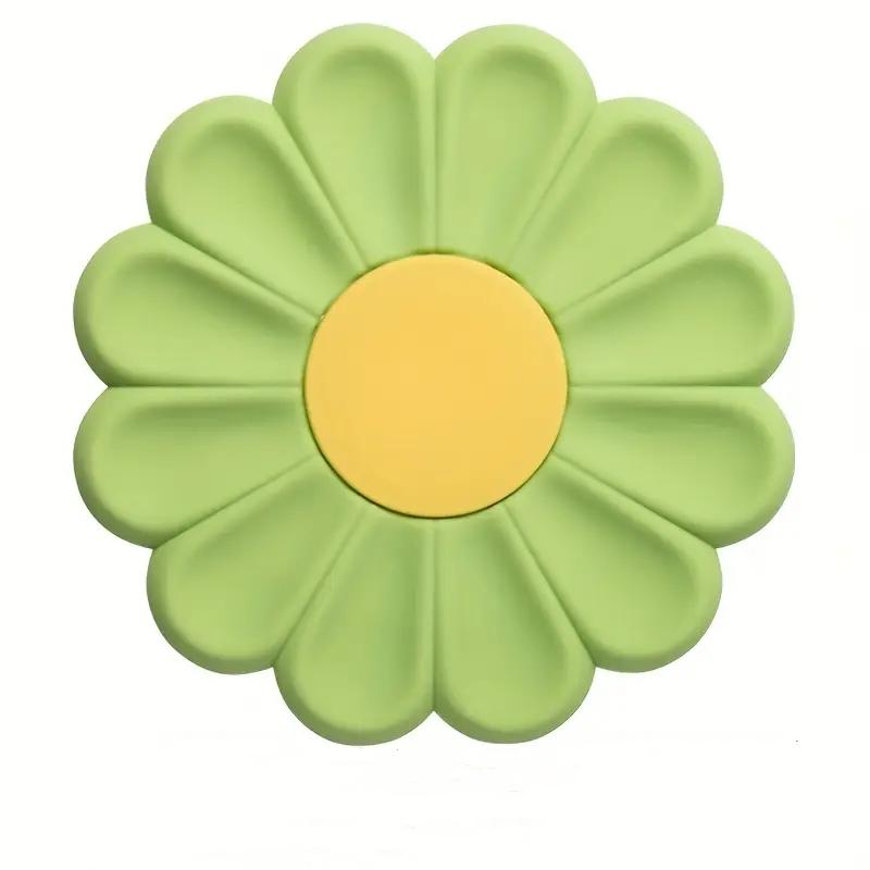 Daisy Coasters Silicone Material Cute Flower Shape High Temperature Resistant Coffee Coasters Silicone Mats for Kitchen Counter