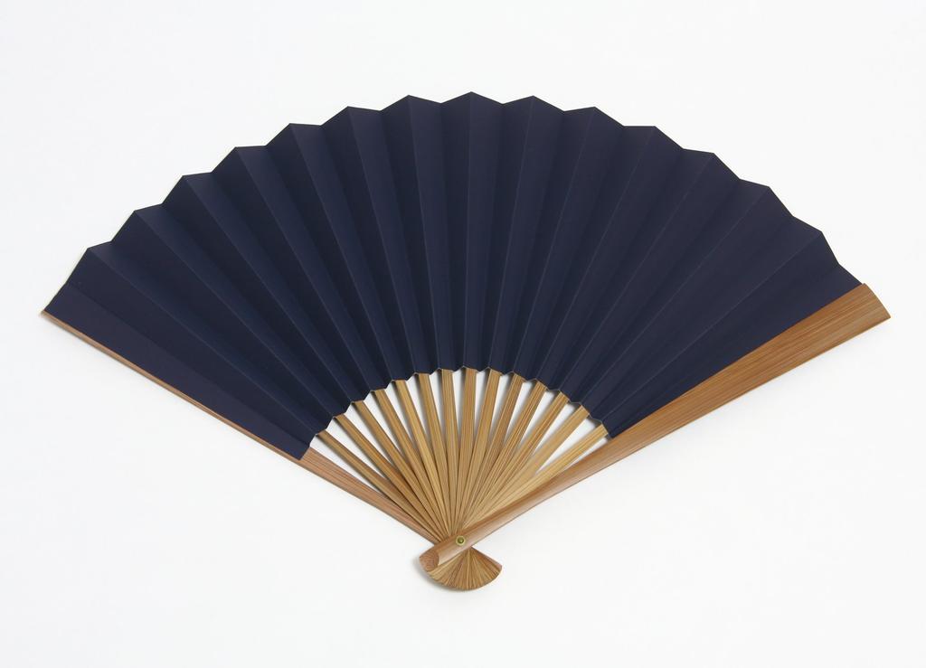 Large Arrow Kyoto Fan with Comes in a Wooden Made in Japan [Hasegawa] Fan, Size, Kasuri, Craftsman, Handmade, Bag, Box,