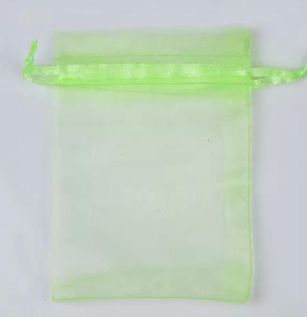 Breathable Fruit Protection Mesh Bag for Melons, Strawberries, Figs, Grapes, and Peaches - Anti-Bird Cover