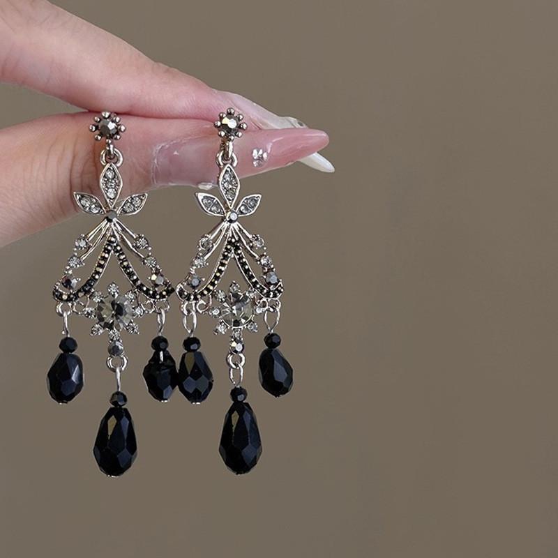 Vintage Ethnic Style Rhinestone Flower Shaped Water Drop Earrings For Women Elegant Long Texture Dangle Earring Female Jewelry