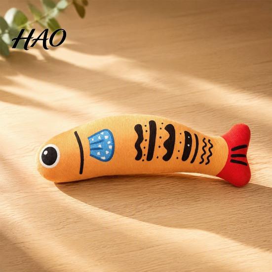 Catnip Filled Fish Pillow Cat Toy, Squeaky Linen Chew Stuffed Toy Kitten Kicker for Indoor Cats Biting Kicking Boredom Relief Natural Supplies