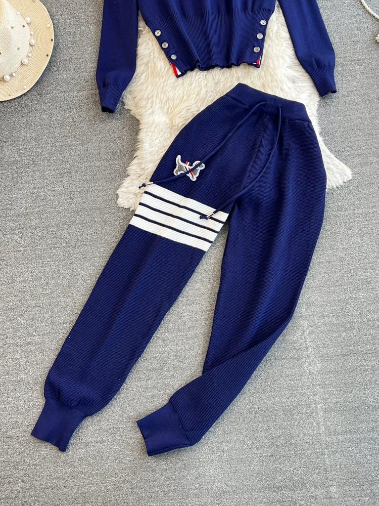 Jaro Podzim Ženy Pletený svetr Pruhované tepláky Módní Kreslený Psí výšivka Pulovr Topy a délka ke kotníkům Dvoudílná sada kalhot