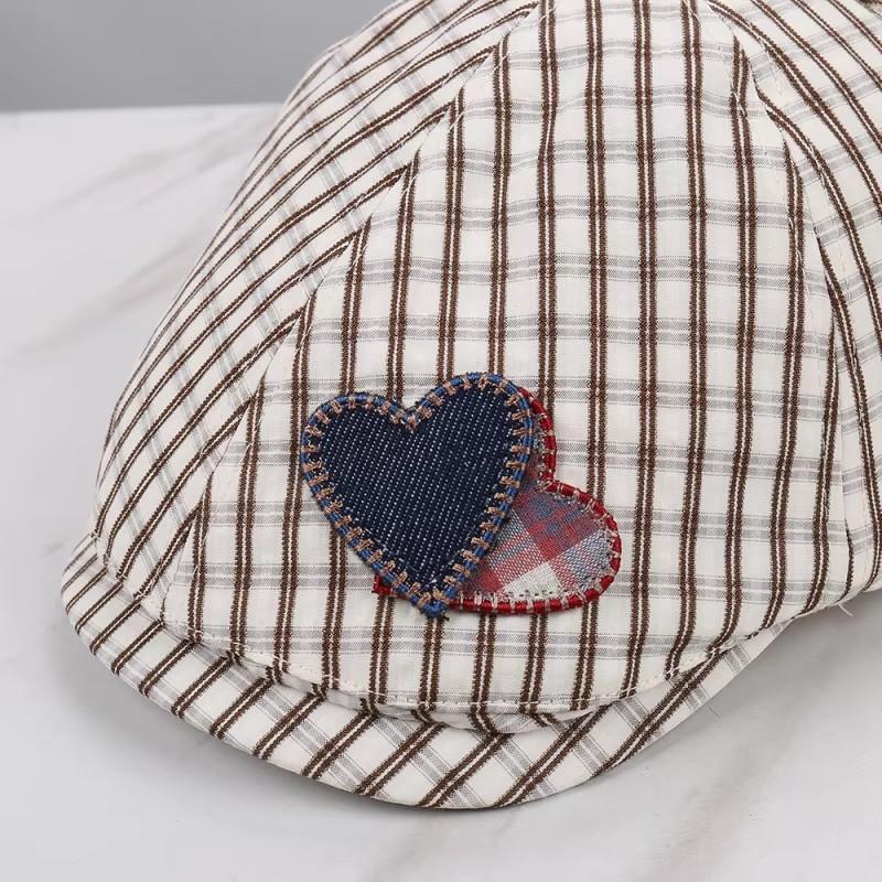 Spring Summer Plaid Forward Cap Women Heart Patch Fashion All-match Face Slimming Casual Painter Duckbill Hat
