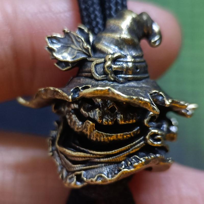 1pcs 6mm Hole Vintage Brass Traveller Keychain Pendant Backpack Pendant Vintage Brass Crafts Classic Brass Vintage Brass Crafts Miniature Ornaments