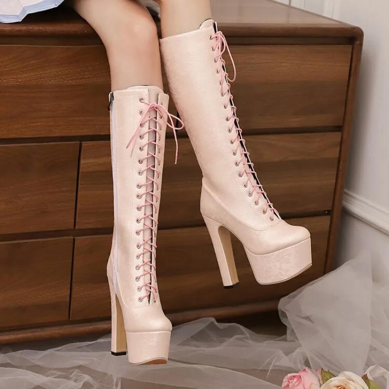 Móda Nové Potištěné Křížové Pásky Černé Bílé Kozačky nad Koleno Evropské Americké Dámské Vodotěsné Platformové Kozačky na Vysokém Podpatku 15cm 47