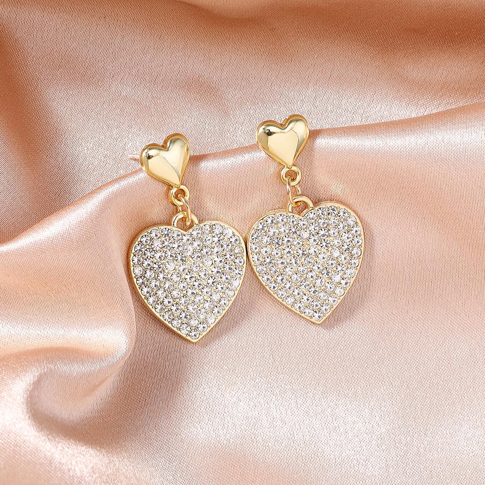 Fashion Gold Color Love Heart Earrings for Women Girls Crystal Stud Earrings Party Holiday Jewelry Gifts
