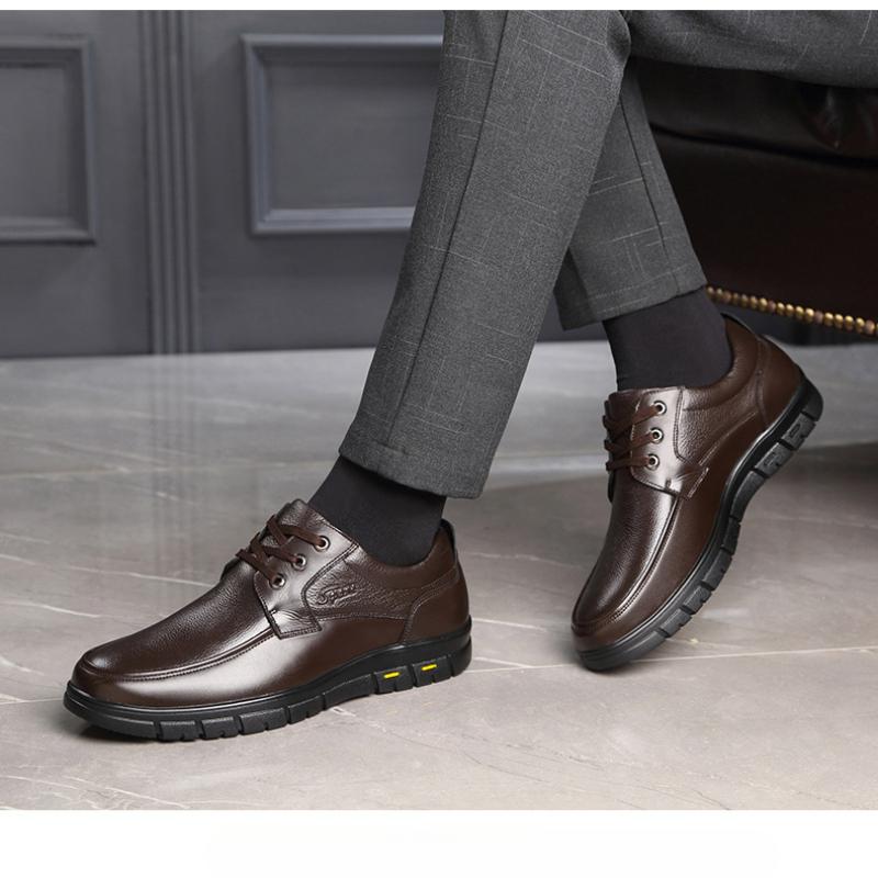 Men's Genuine Leather Casual Shoes Retro Handmade Soft Sole Light Business Shoes for Men Outdoor Leisure Driving Men's Casuals