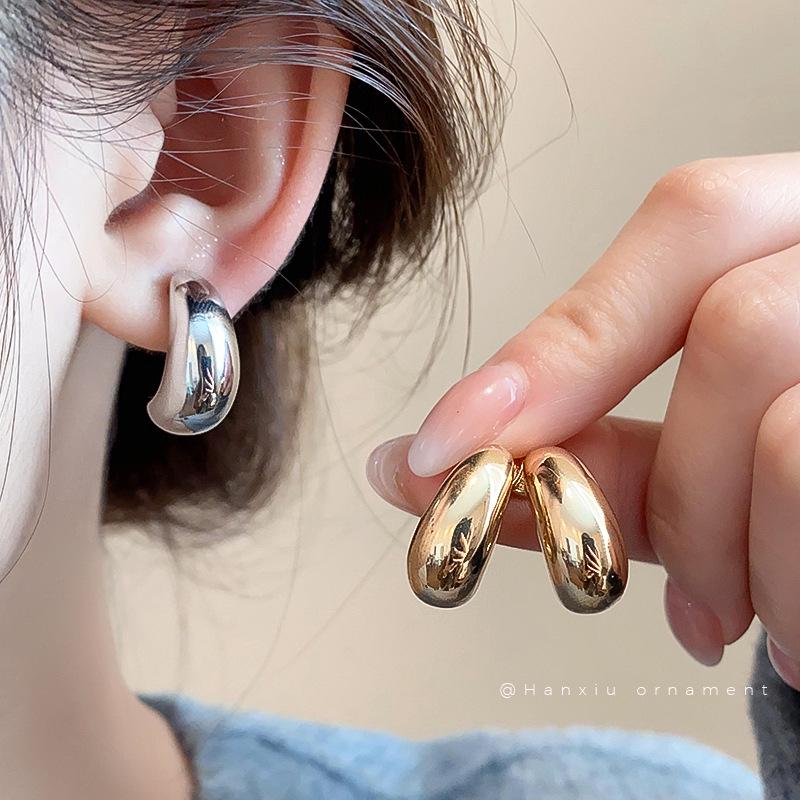 High-End European & American Metal Water Drop Ear Clips - No Piercing, Cool Autumn/Winter Style