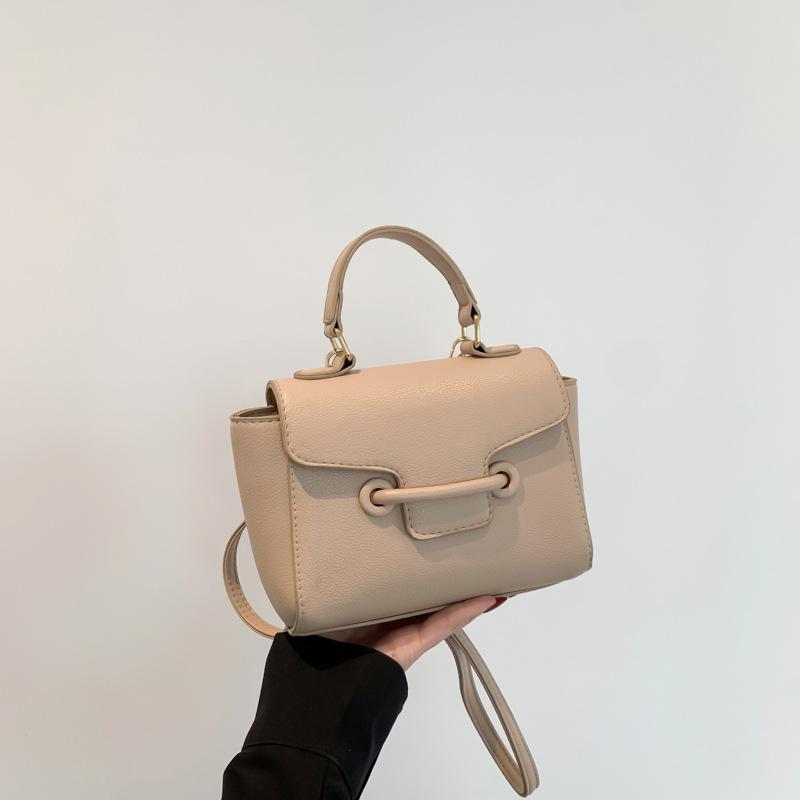 

Модна та повсякденна портативна маленька сумка жіноча 2024 нова корейська проста маленька квадратна сумка текстурна нішева сумка-месенджер жіноча хакі