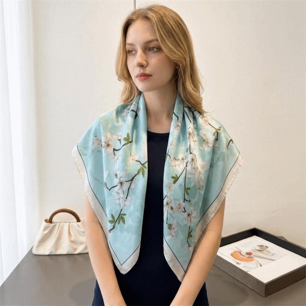 Fashion Floral Print Square Silk Scarf Soft Luxury Bandana Scarf Elegant Polyester Neckerchief Scarf Summer