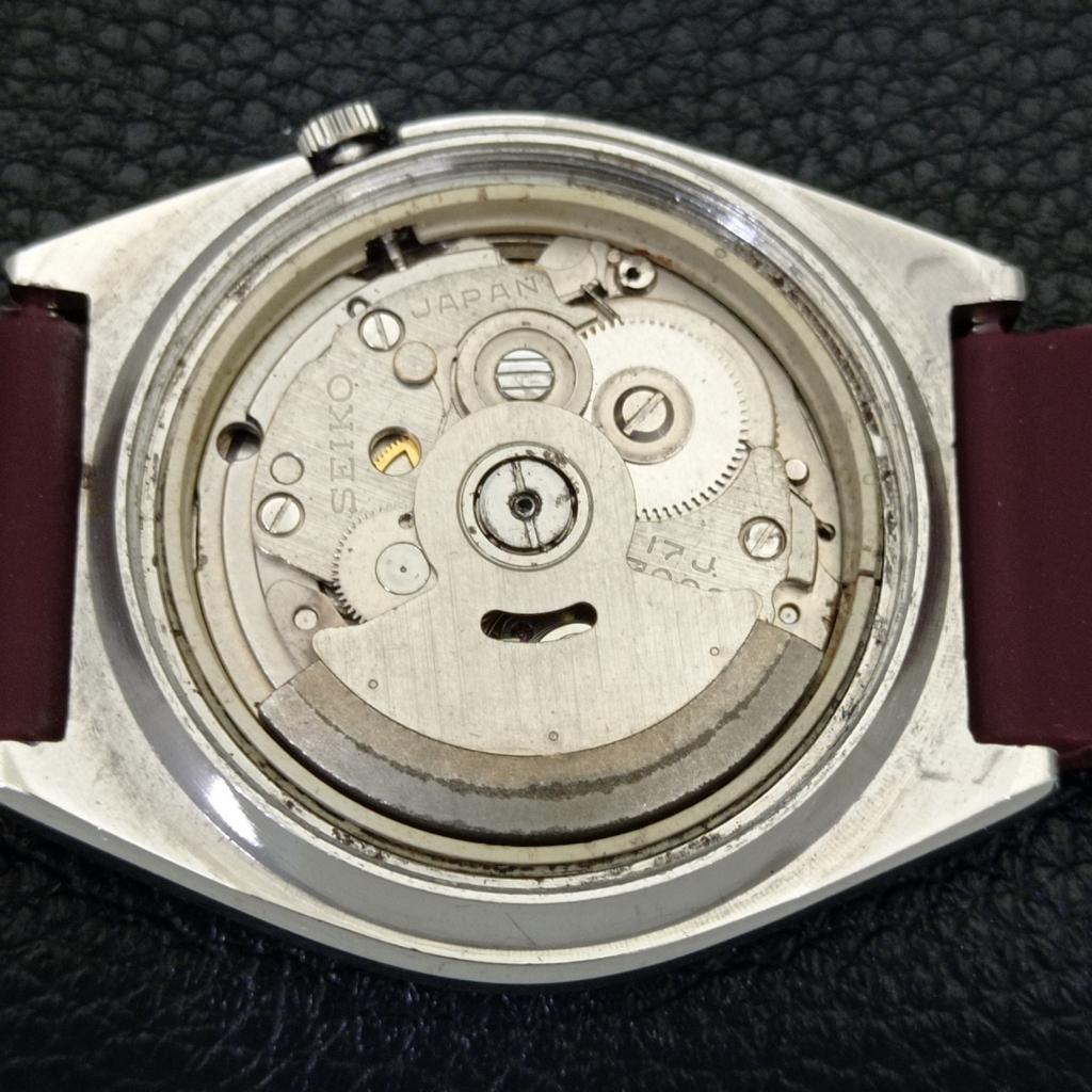 SEIKO 5 AUTOMATIC 7009A VINTAGE JAPAN MENS RED COLOR DIAL WATCH a701480-5 R206b-a701480