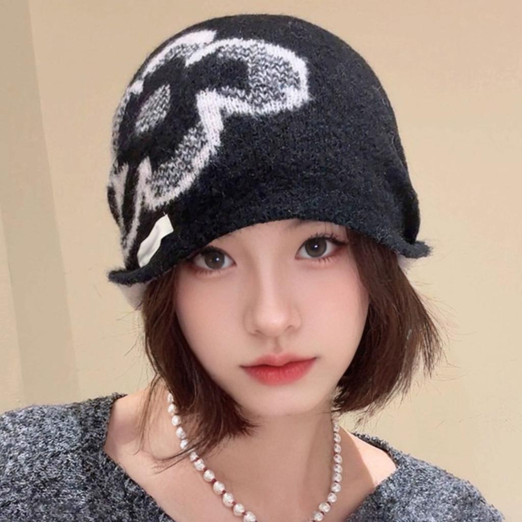 New retro jacquard knitted hat for children's autumn and winter versatile warm ear protection small headhat
