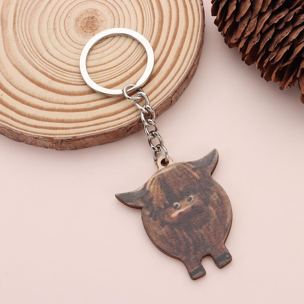 Wooden Portable Highland Cow Decor Keychain Car Key Buckle Highland Cow Keyring Funny Highland Cow