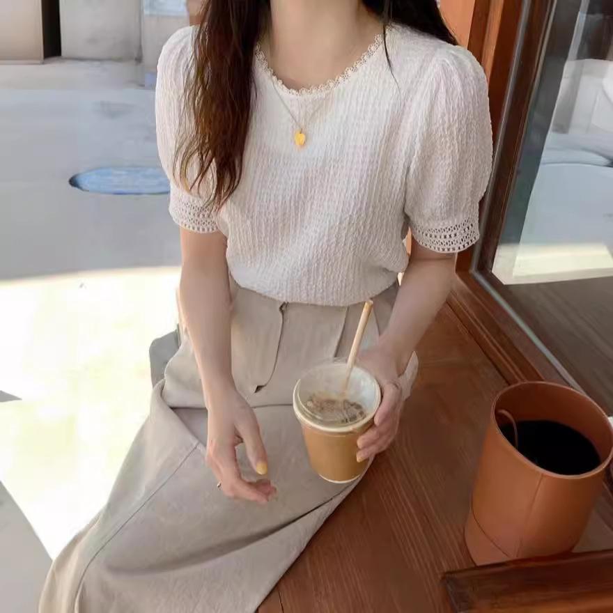 Women's Korean V-Neck Lace Trim Puff Sleeve Blouse Elegant Textured Pleated Summer Shirt