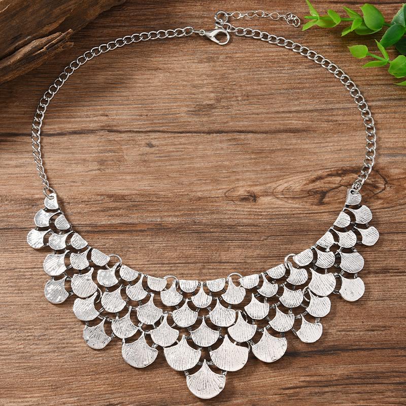 1 Stück Retro Silber Schuppen Statement Halskette Übertriebener Geometrischer Strukturierter Schmuck Mode Halskette für Damen