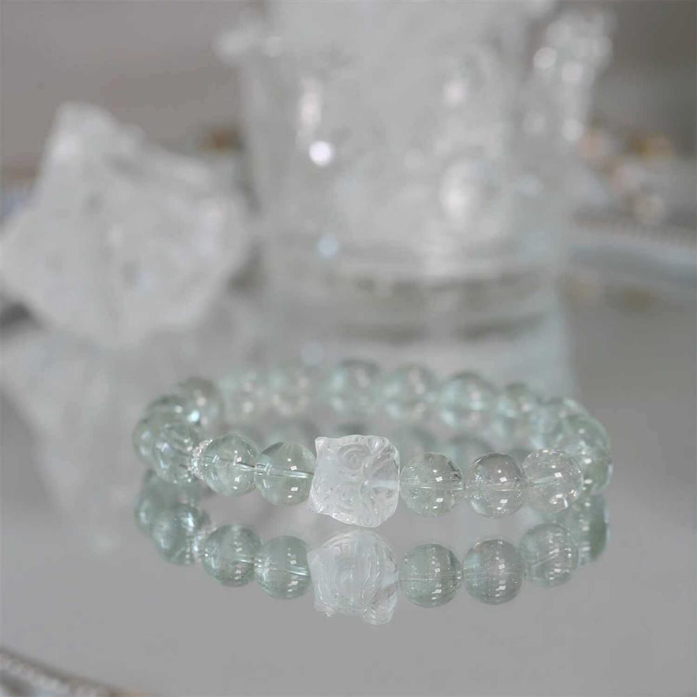 2025 Sommer Imitation Grüner Kristall Armband mit Weißem Löwen Design